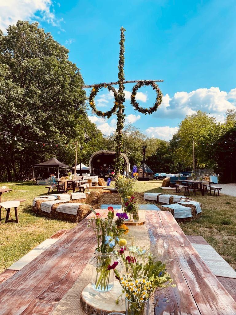 Eventcatering beim IKEA Midsommarfest im Hofgut Adamstal für 660 Gäste